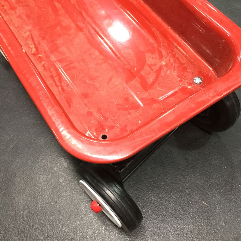 Photo 3 of Radio Flyer 16.5” Retro Toy Wagon (Amazon Exclusive) , Red, Missing One Screw