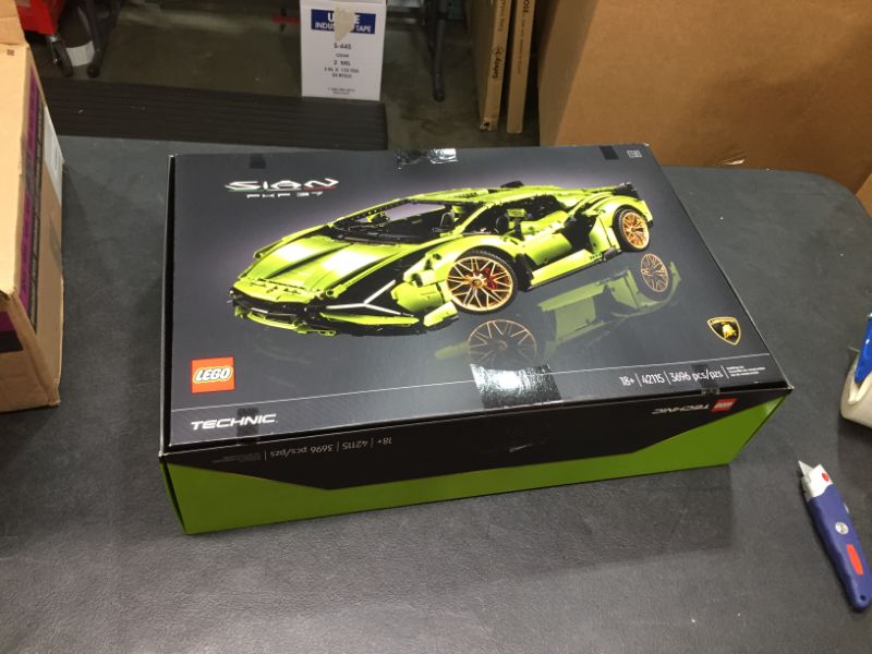 Photo 8 of LEGO Technic Lamborghini Sián FKP 37 (42115), Building Project for Adults, Build and Display This Distinctive Model, a True Representation of The Original Sports Car (3,696 Pieces), NEW, Original Packaging