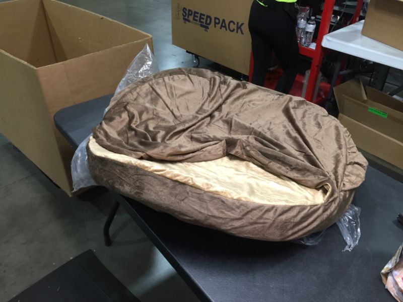 Photo 1 of 32" Round Brown Dog Bed With Cover, New, Clean