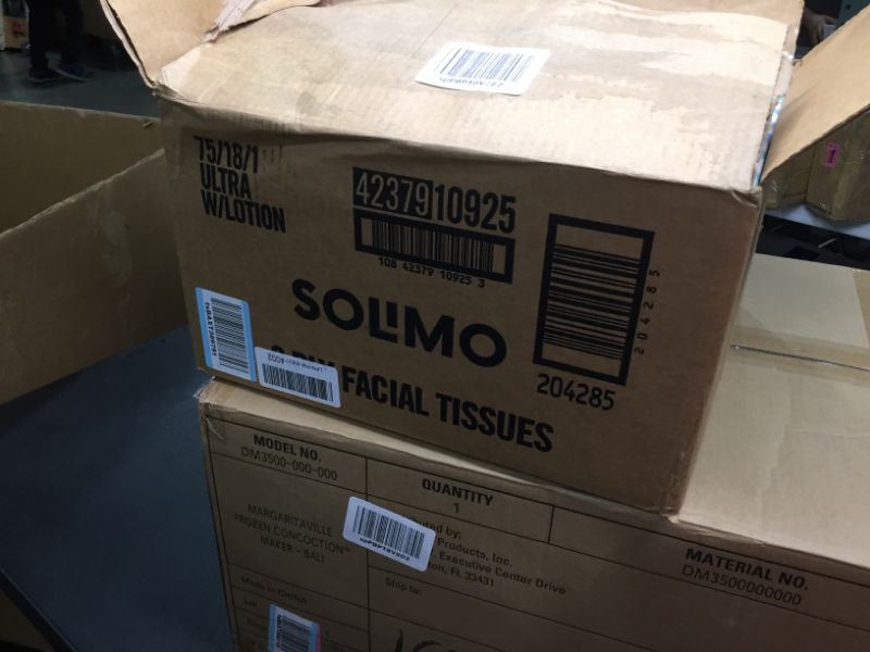 Photo 3 of Amazon Brand - Solimo Facial Tissues with Lotion (18 Cube Boxes), 75 Tissues per Box (1350 Tissues Total), Water Damage, on top Layer, At least one box compromised 