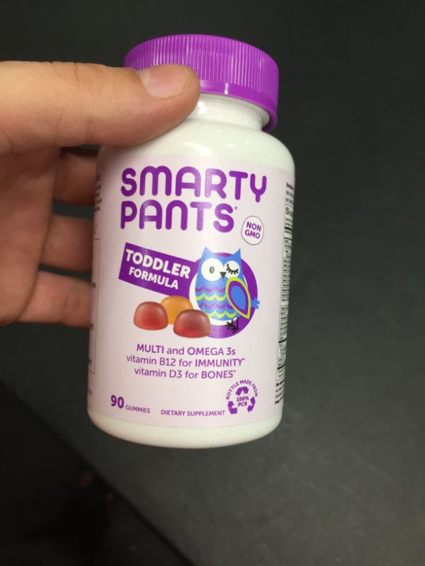 Photo 2 of SmartyPants Toddler Formula Daily Gummy Multivitamin Vitamin C D3  Zinc for Immunity Gluten Free Omega 3 Fish Oil DHAEPA  Vitamin B6 Methyl B12 90 Count 30 Day Supply - 07/2022 EXP