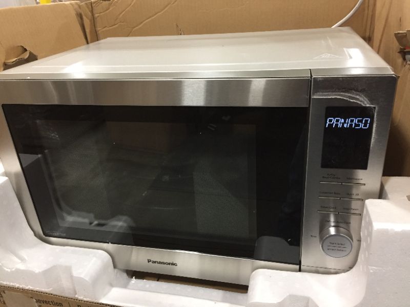 Photo 2 of Panasonic HomeCHEF 4-in-1 Microwave Mulit-Oven with Air Fryer, Convection Bake, FlashXpress Broiler, Inverter