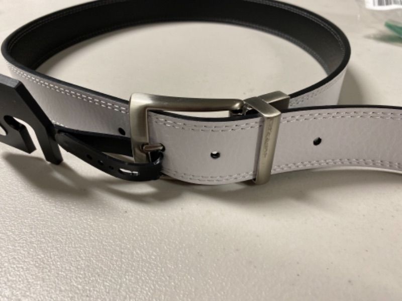 Photo 1 of NIKE MEN'S CORE REVERSIBLE BELT SIZE 32
