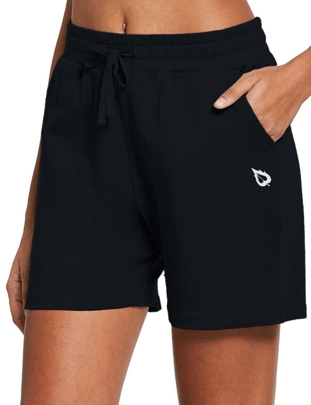 Photo 1 of 5'' ACTIVEWEAR COTTON POCKETED JOGGER & WEEKEND SHORTS