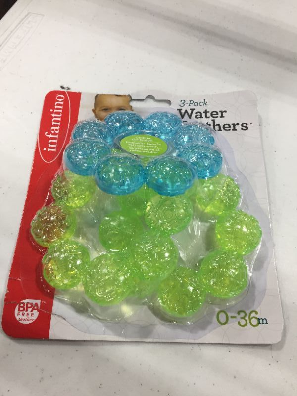 Photo 2 of Infantino 3Pack Water Teethers