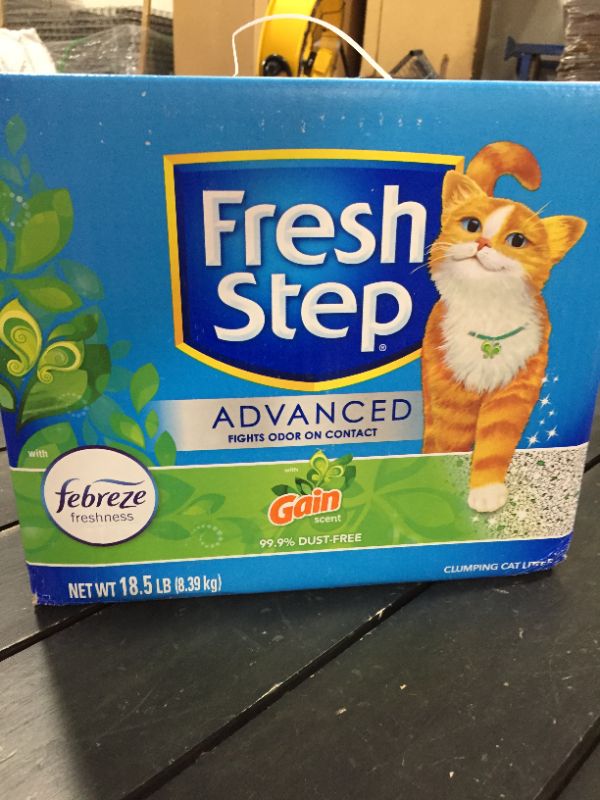 Photo 1 of Fresh Step Advanced Clumping Cat Litter With Gain Scent - 18.5lbs