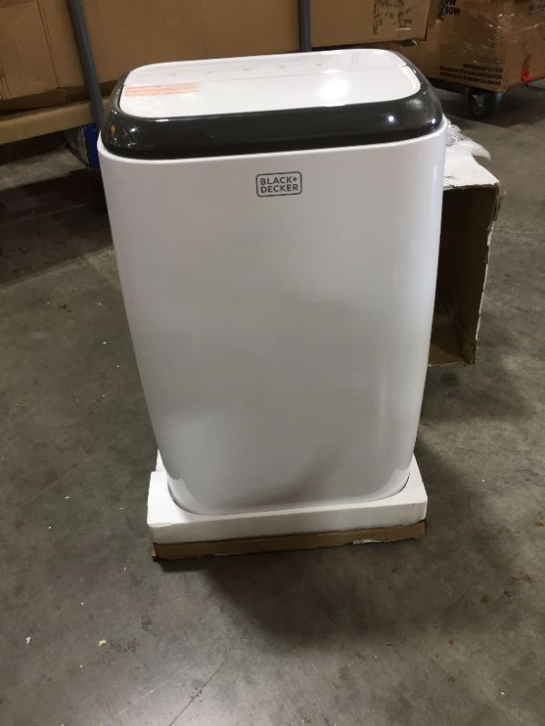 Photo 2 of BLACK+DECKER BPP10WTB Portable Air Conditioner with Remote Control, 10,000 BTU SACC/CEC (14,000 BTU ASHRAE), Cools Up to 450 Square Feet, White