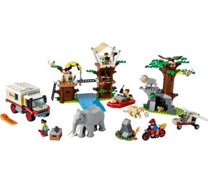 Photo 1 of LEGO Wildlife Rescue Camp Set 60307