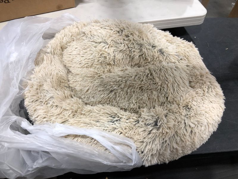 Photo 1 of 24 INCH FUZZY PET BED