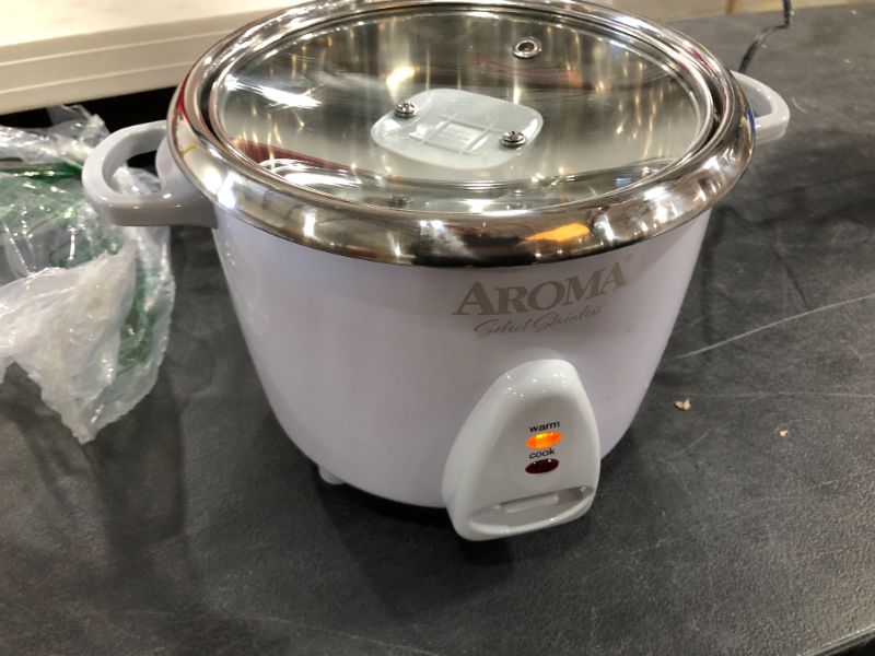 Photo 2 of Aroma Housewares Select Stainless Rice Cooker & Warmer with Uncoated Inner Pot, 14-Cup(cooked) / 3Qt, ARC-757SG
