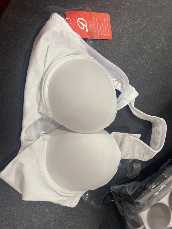 Photo 2 of defitshape white size 34c  34d bra