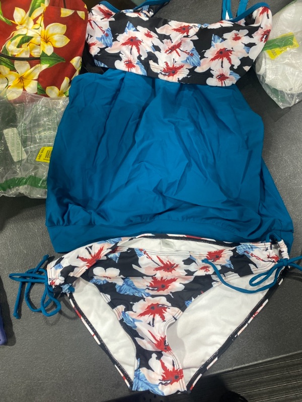 Photo 1 of Blue and white floral two piece bathing suit, unknown manufacture, SIZE XXL 