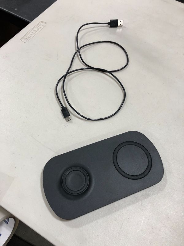 Photo 2 of XDL-WA09 2-in-1 Wireless Charging Station for Samsung Watch / Samsung Buds Etc.
