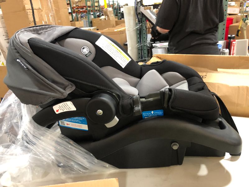 Photo 3 of Safety 1st onBoard 35 LT Infant Car Seat (Monument)