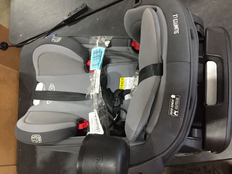 Photo 2 of Graco SlimFit3 LX 3 in 1 Car Seat Space Saving Car Seat Fits 3 Across in Your Back Seat