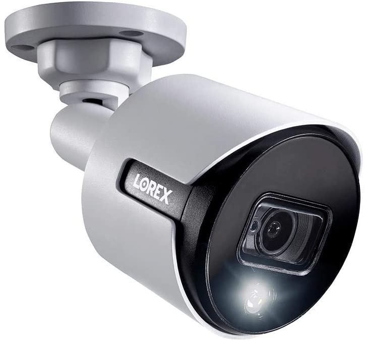 Photo 1 of Lorex C581DA IndoorOutdoor 2K 5MP Super Analog HD Active Deterrence Bullet Camera 28mm 135ft IR Night Vision CNV Works with D841D841B Series Only Camera White Renewed