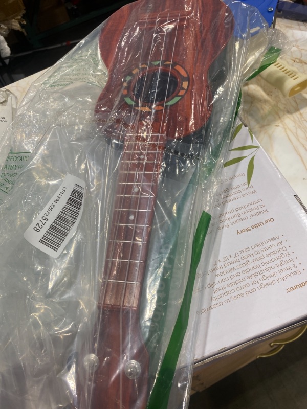 Photo 1 of classical ukulele, unknown manufacture