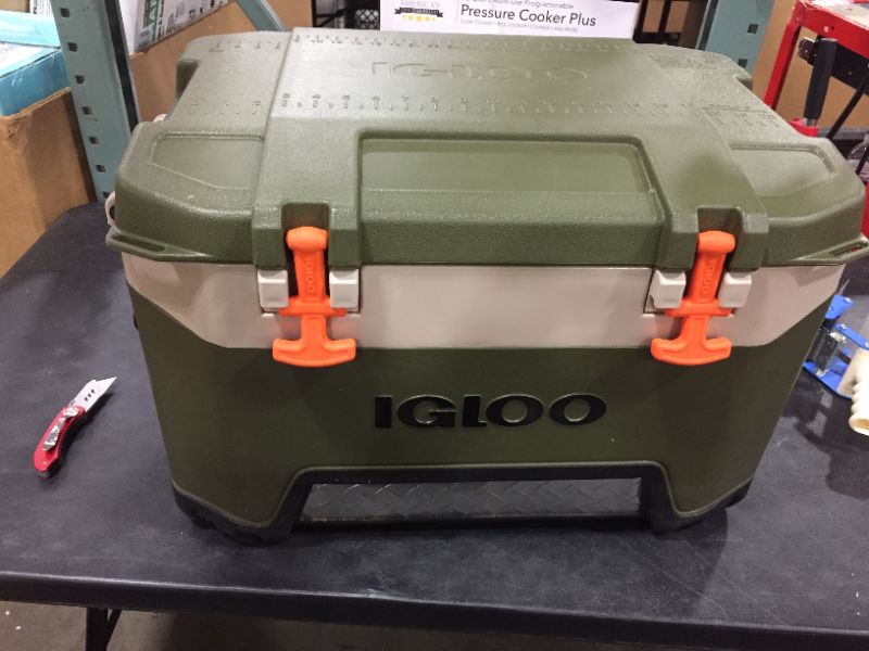 Photo 3 of Igloo BMX 52qt Cooler - Green