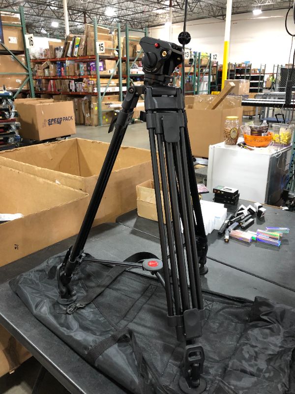 Photo 2 of Nw-3500 fluid damping head tripod