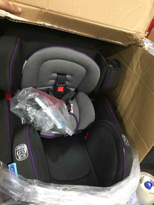 Photo 2 of Graco Grows4Me 4-in-1 Convertible Car Seat - Gray