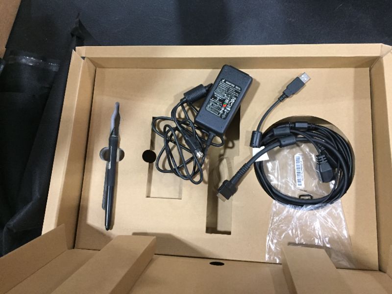 Photo 1 of Wacom DTK1660K0A Cintiq 15.6 Inch Digitizer Tablet With Creative Pen - USB - 2.0