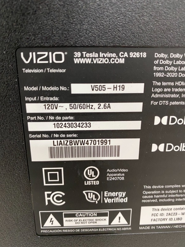 Photo 4 of VIZIO - 50" Class V-Series LED 4K UHD SmartCast TV