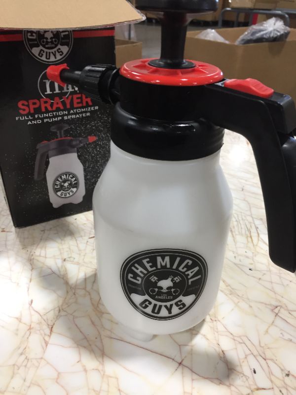 Photo 1 of Chemical Guys ACC503 - Mr. Sprayer Full Function Atomizer and Pump Sprayer