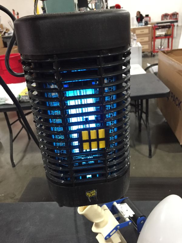 Photo 2 of 2000-Volt 1/2 acre Bug Zapper Insect Killer, Includes Black Flag Mosquito Octenol Lure