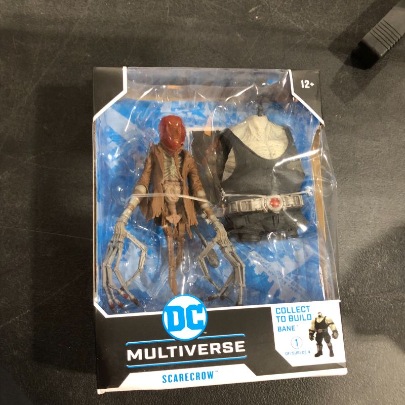 Photo 2 of DC Comics Last Knight on Earth Build-A Figure - Scarecrow