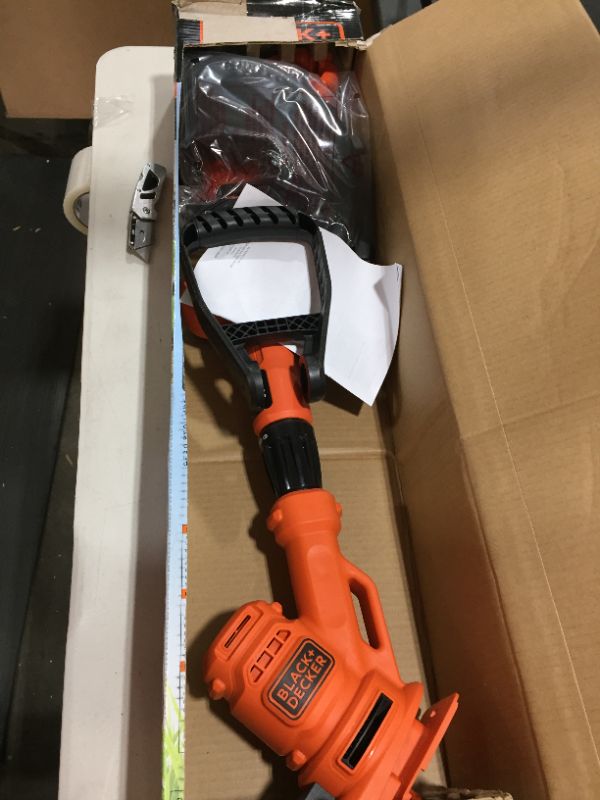 Photo 2 of BLACK+DECKER 6.5 Amps 14" String Trimmer/Edger