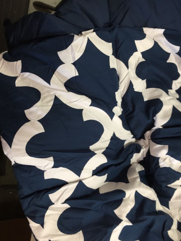 Photo 1 of 82 x 66 comforter blue 