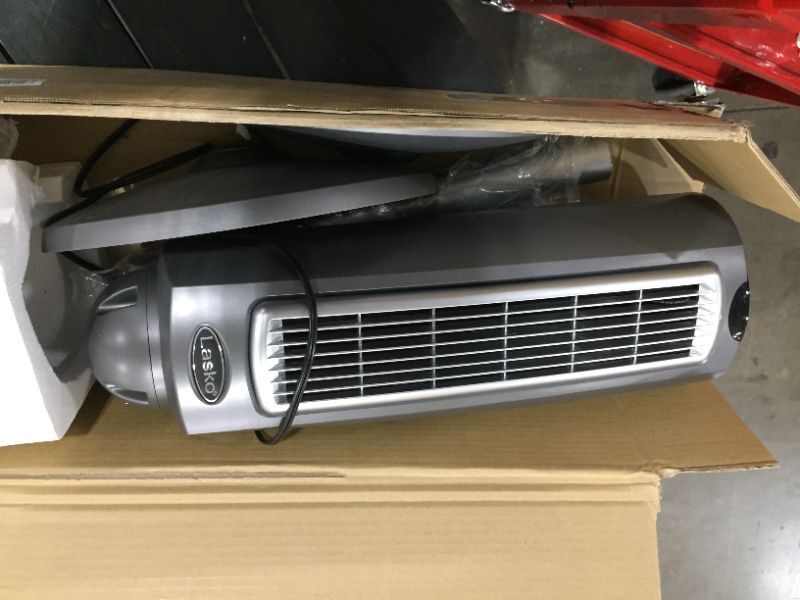 Photo 2 of LASKO 2535 52 SPACESAVING Oscillating Pedestal Fan