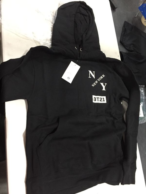 Photo 2 of BT21
GROUP NY HOODIE BLACK

