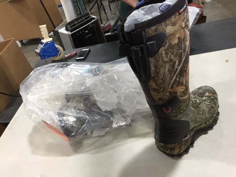 Photo 2 of HUNTSHIELD Woman’s Neoprene Muck Boot | Insulated Waterproof Rubber Hunting Boot | Camouflage--- SZIE 8
