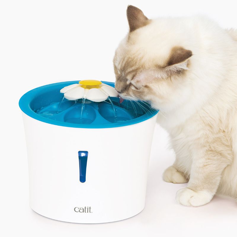Photo 1 of Catit Senses 2.0 Flower Fountain, Cat Drinking Water Fountain