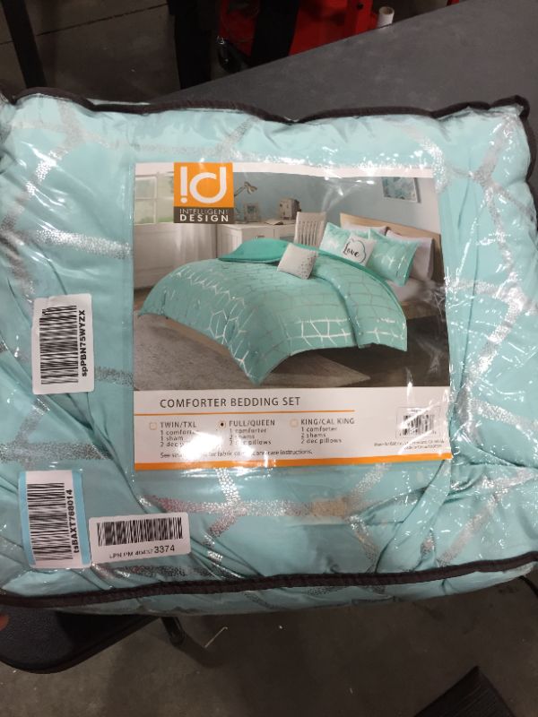 Photo 2 of Intelligent Design Khloe Geometric Comforter Set