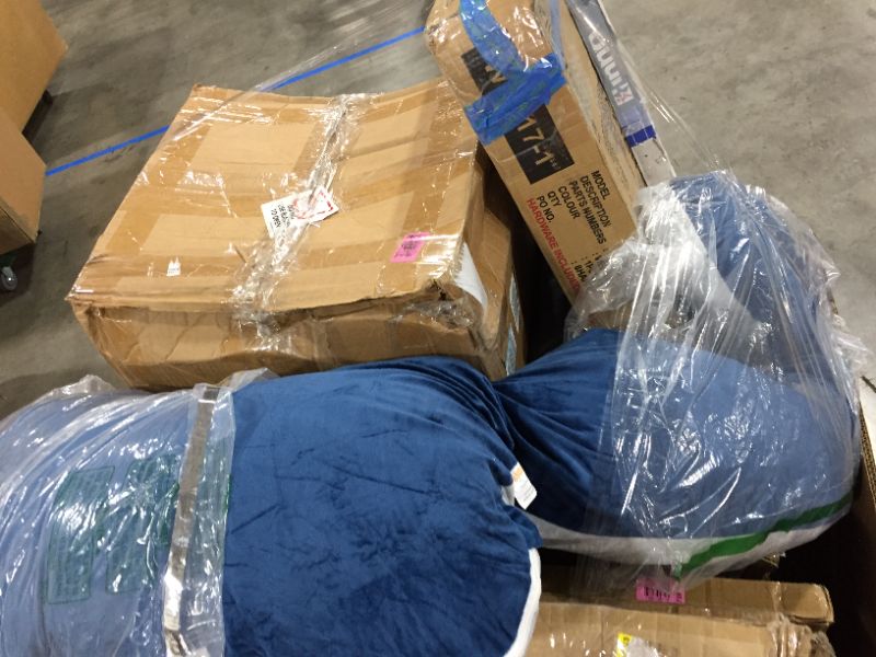 Photo 1 of box lot