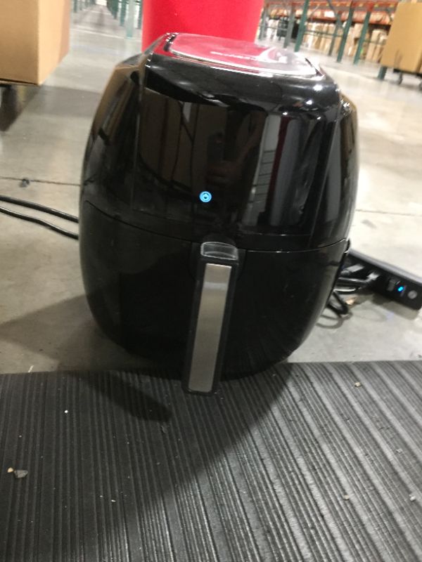 Photo 2 of 8-in-1 5.8 Qt. Black Electric Air Fryer with Recipe Book