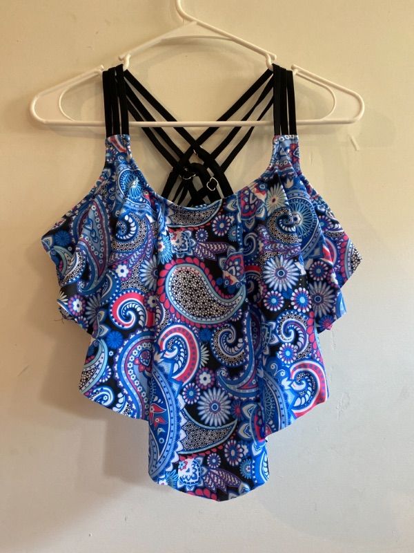 Photo 1 of 2PC BATHING SUIT MULTI COLOR
SIZE XL