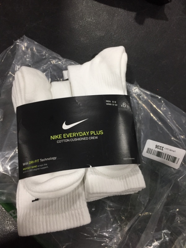 Photo 2 of Nike Men's Everyday Plus Cushion Crew Socks- Size 6-8
