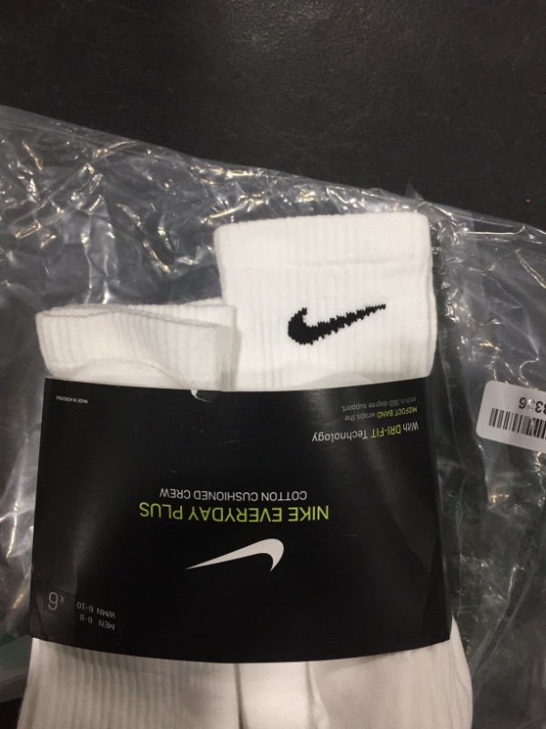 Photo 3 of Nike Men's Everyday Plus Cushion Crew Socks- Size 6-8
