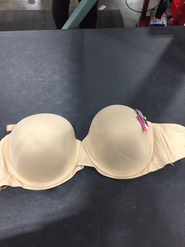 Photo 2 of Maidenform Women's Stay Put Strapless Bra Se6990- Size 40DD
