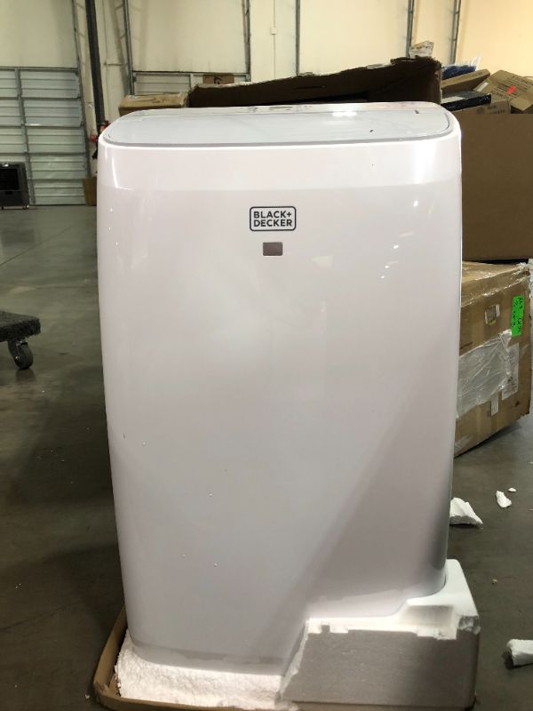 Photo 2 of BLACK+DECKER BPT10WTB Portable Air Conditioner with Remote Control, 10,000 BTU SACC/CEC (14,000 BTU ASHRAE), Cools Up to 450 Square Feet, White