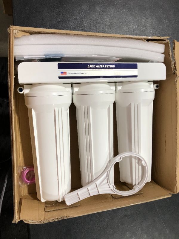 Photo 2 of APEC WFS-1000 Super Capacity Premium Quality 3 Stage Under-Sink Water Filter System
