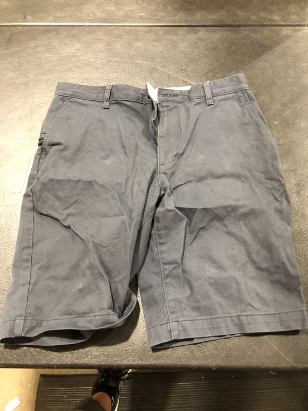 Photo 3 of Dockers Men's Perfect Short Size 31 
