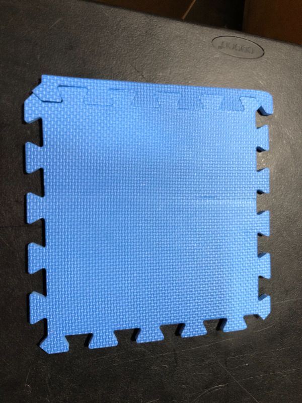 Photo 1 of 12x12 Foam interlocking Pads pack of 23 