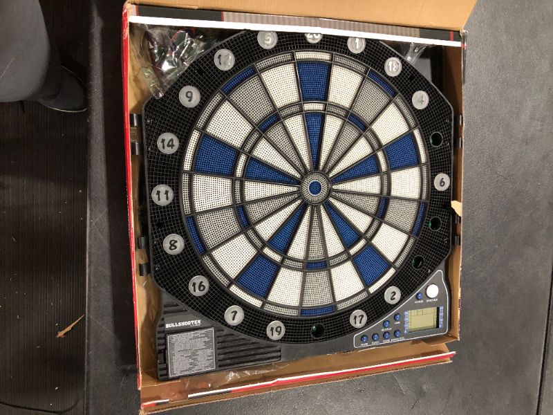 Photo 2 of Bullshooter Illuminator 3.0 Electronic Cabinet Dartboard