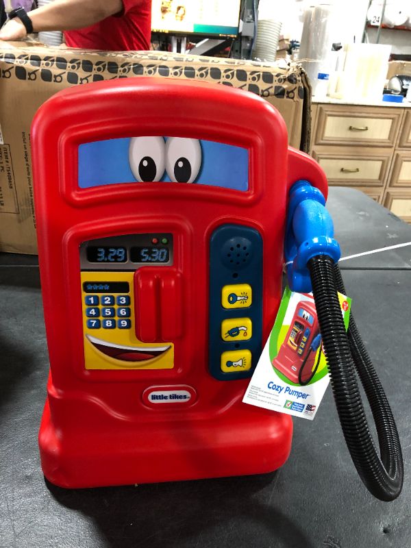 Photo 2 of Little Tikes Cozy Pumper Play Construction Toy