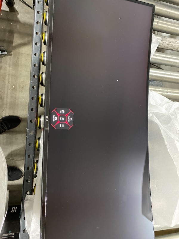 Photo 4 of LG 34GP83A-B 34 inch 21: 9 UltraGear Curved QHD(3440 x 1440) 1ms Nano IPS Gaming