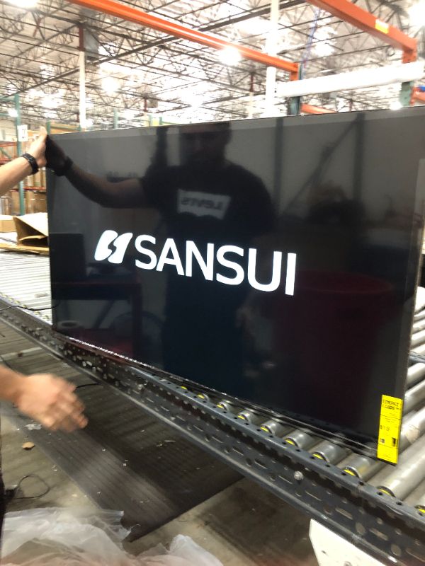 Photo 2 of SANSUI ES55S1UA, 55 inch UHD HDR Smart TV